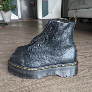 Dr Martens Sinclair Platform Boots
